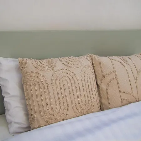 Apartman Amazing Terrace In The Historical Centre - Teate *