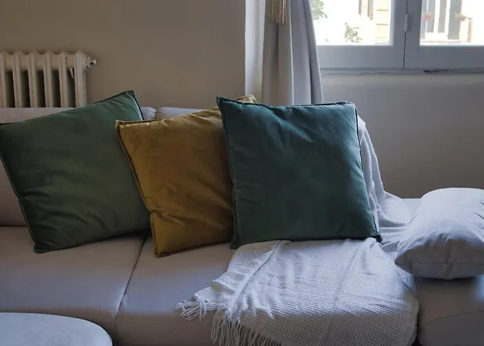 Amazing Terrace In The Historical Centre - Teate קייטי