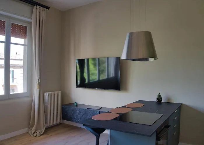 Amazing Terrace In The Historical Centre - Teate קייטי